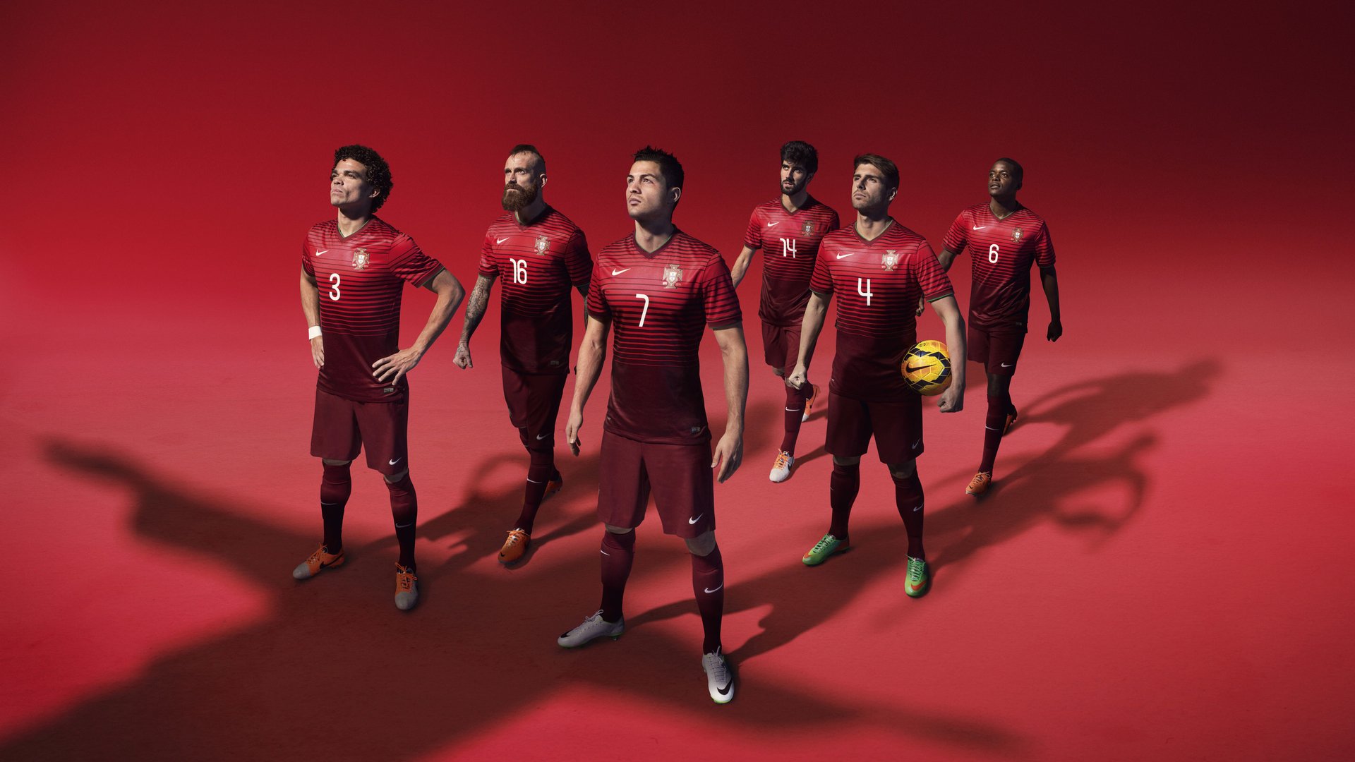 开云体育-本泽马压力下完成爆发，阿尔及利亚狂胜喀麦隆，绿茵场上的双重启示