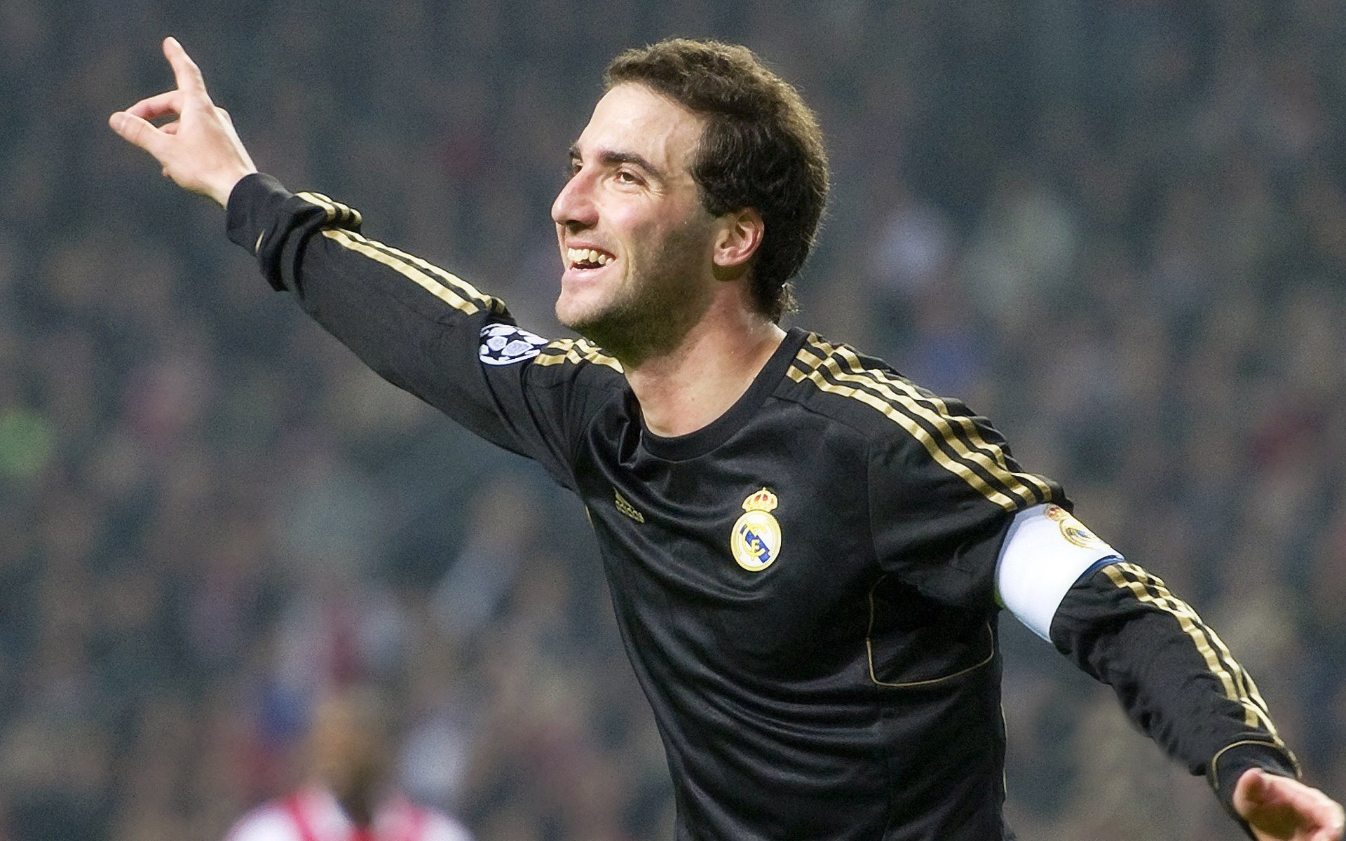 世界杯2026-哈兰德全程高能输出，摩洛哥硬仗取胜安哥拉，足球场上的两种征服