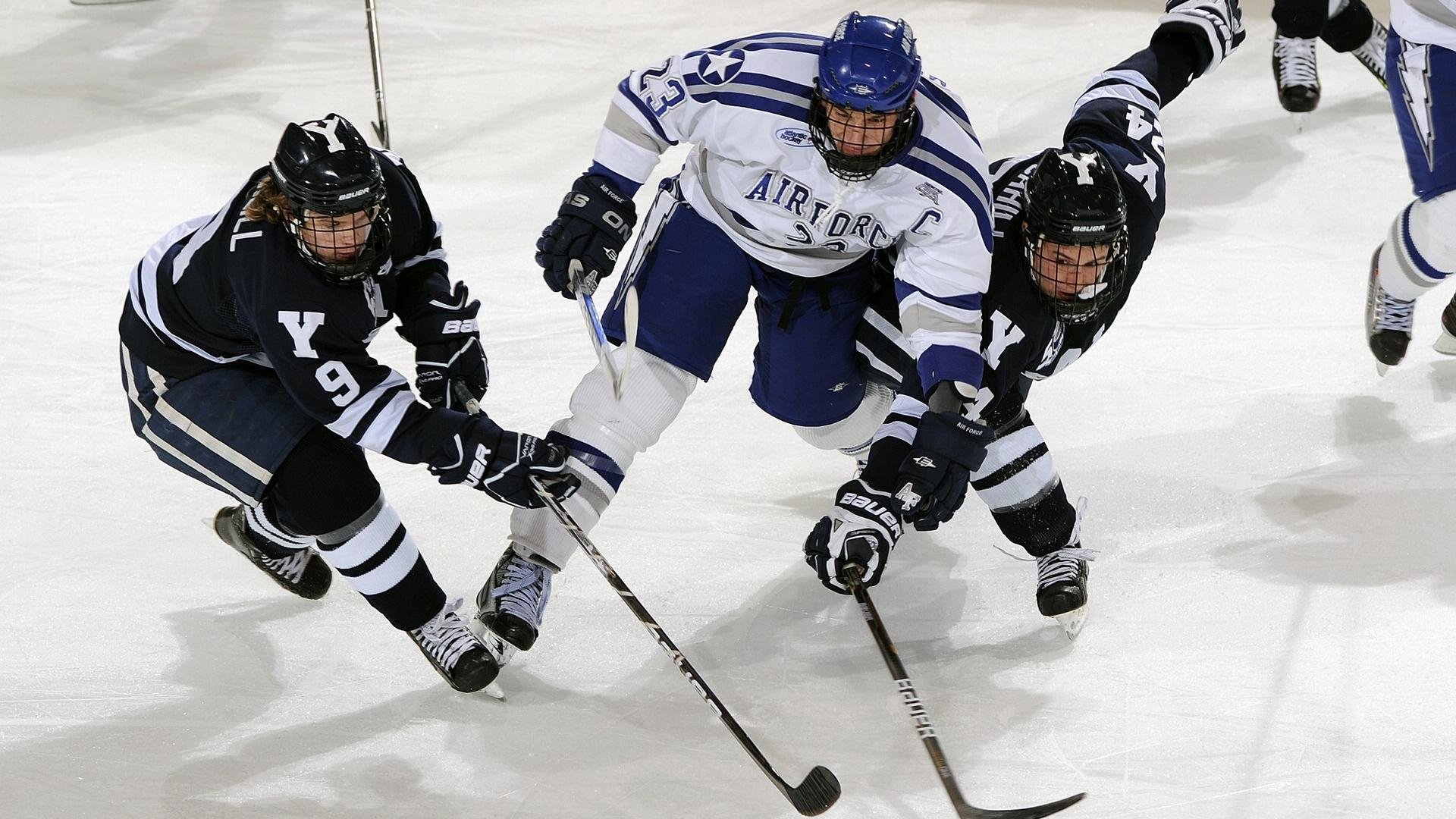 舞台越大越强！阿什拉夫闪耀欧冠，加纳火力全开压制贝蒂斯